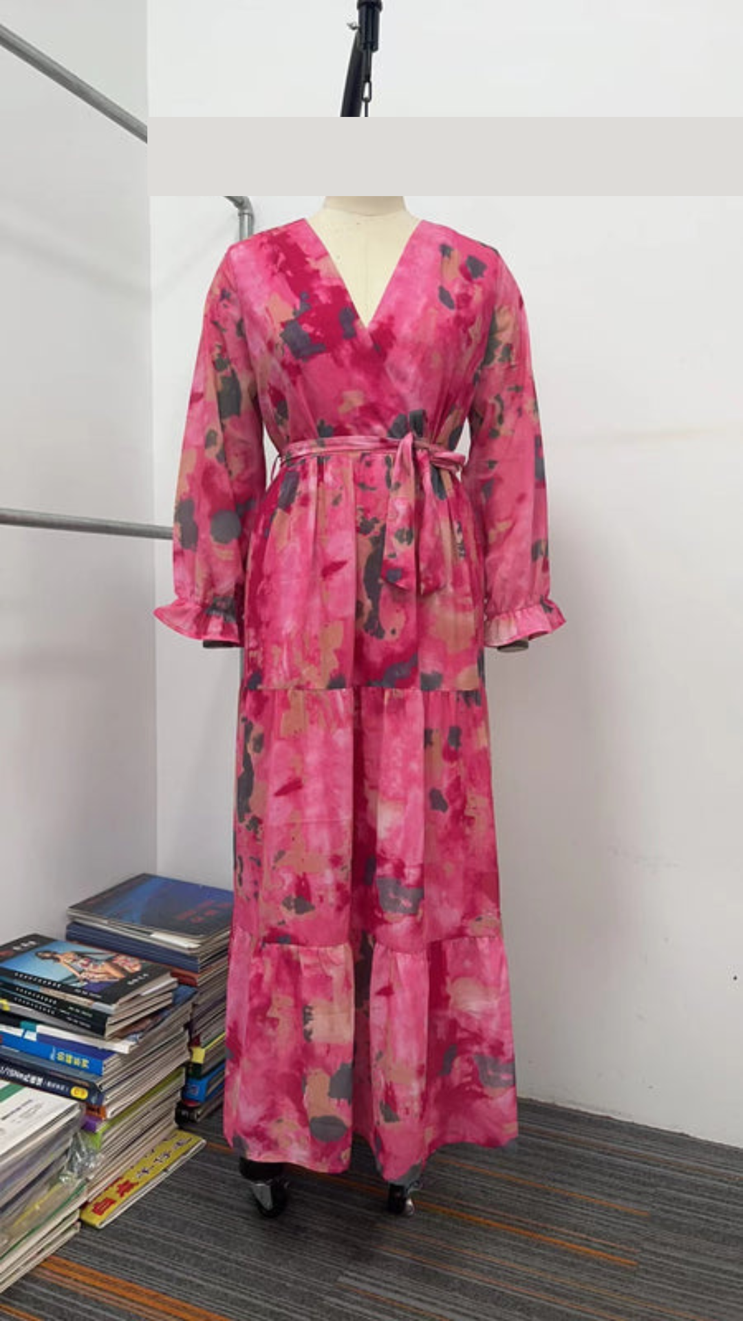 Libre & Lumineuse – Robe Rose à Volants