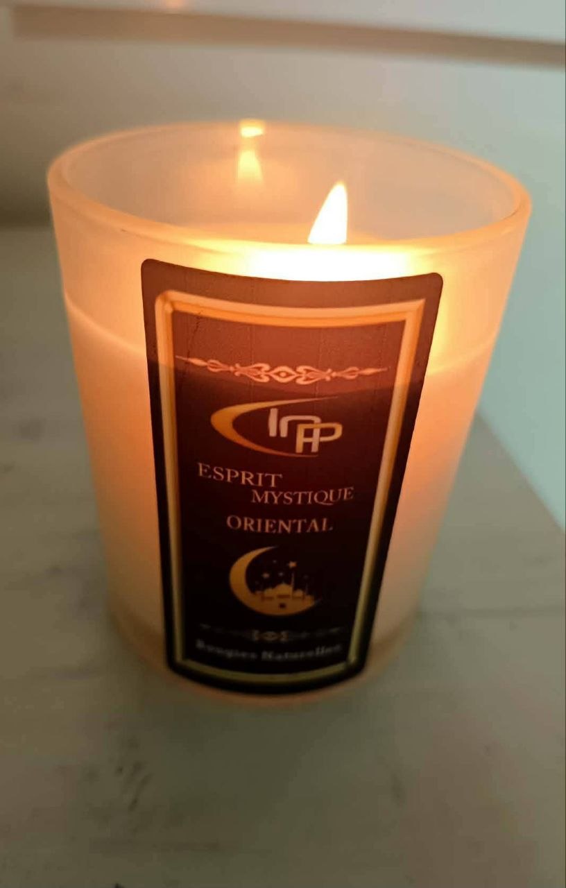 Bougie Parfumée Esprit Mystique 180g : Illuminez Vos Rituels Sacrés (Cire de Soja Naturelle)